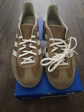 adidas gazelle silver green womens Adidas x DCDT Campus Collab sneakers hemp light brown beige shoes leat –  Kelsid Closet main image 0